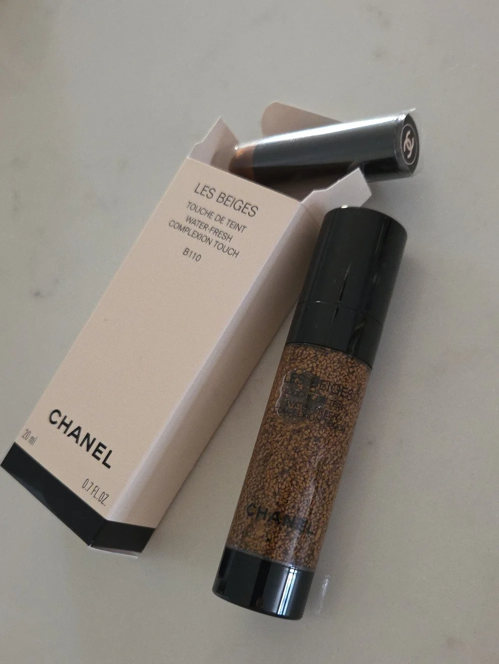 CHANEL Les Beiges Water-Fresh Complexion Touch Foundation B110 NIB 20ml